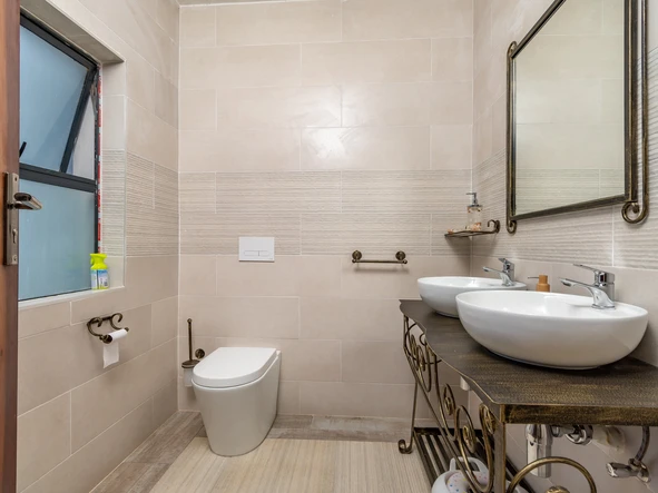 6 Bedroom Townhouse Complex