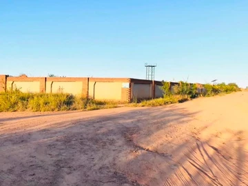 Commercial & Industrial Land