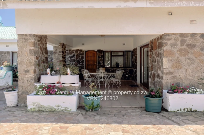 Lovely home in Domboshawa