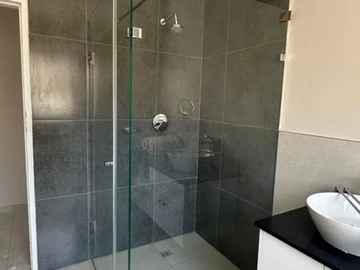 3 Bedroom Garden Flat