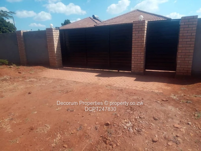  4-Bed Norton Home to Rent — Borehole & Modern Kitchen