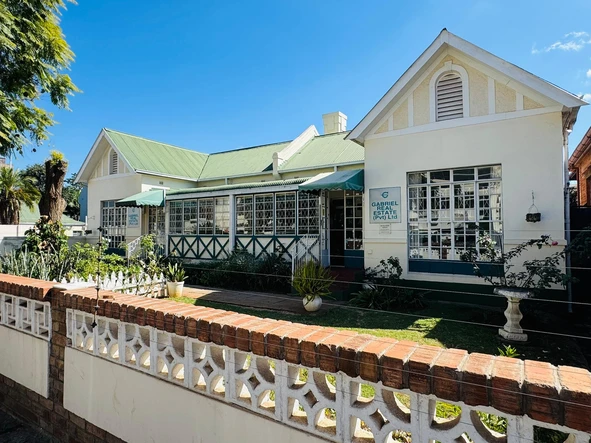 Prime CBD Commercial Building for Sale: High-Rise Opportunity