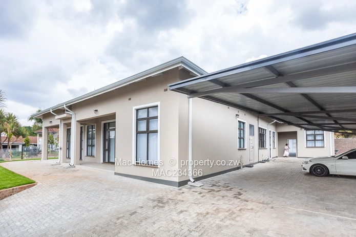 Brooke's Finest- Newly Built House