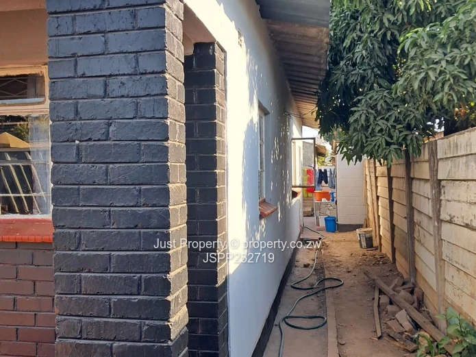 Glen View 3-Bed Home — Walled, Title Deed