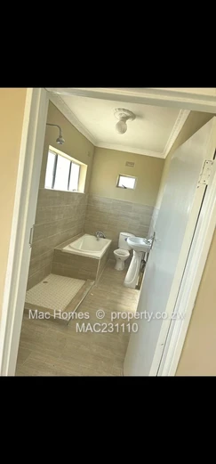 Old Windsor Park Ruwa