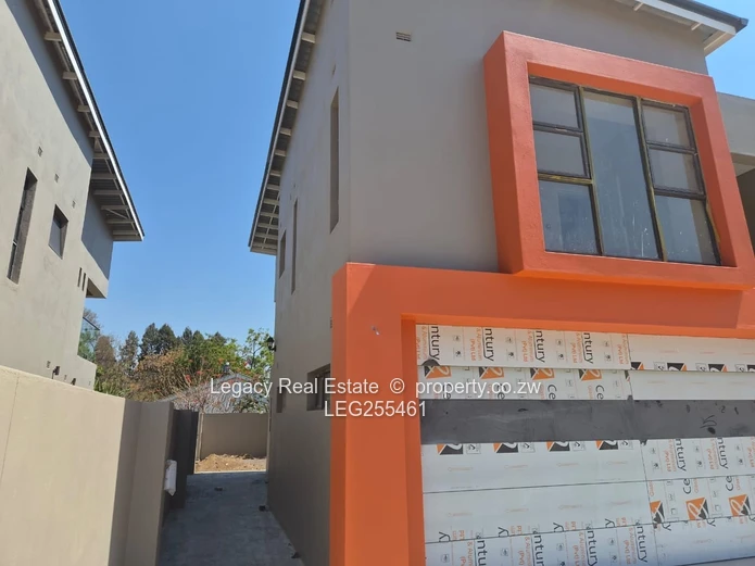 Greendale North: Modern 4-Bed with Double Garage & Borehole