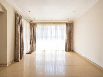 3 Bedroom Flat & Apartment