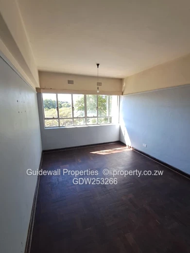 Spacious 1 bed flat for sale in Avenues