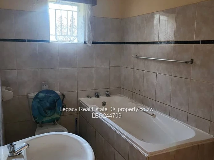 Marlborough Gem – Double Storey With Solar & Borehole