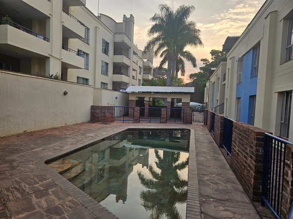 3 Bedroom Flat & Apartment