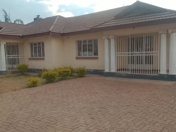 5 Bedroom House