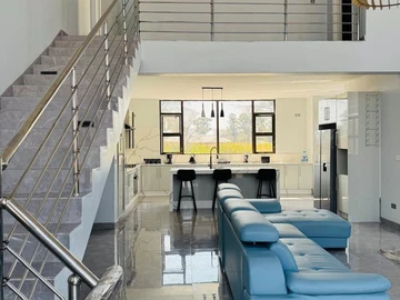 4 Bedroom Garden Flat