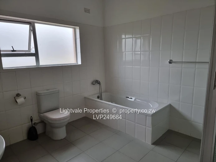 Neat and operational lodge in Kariba