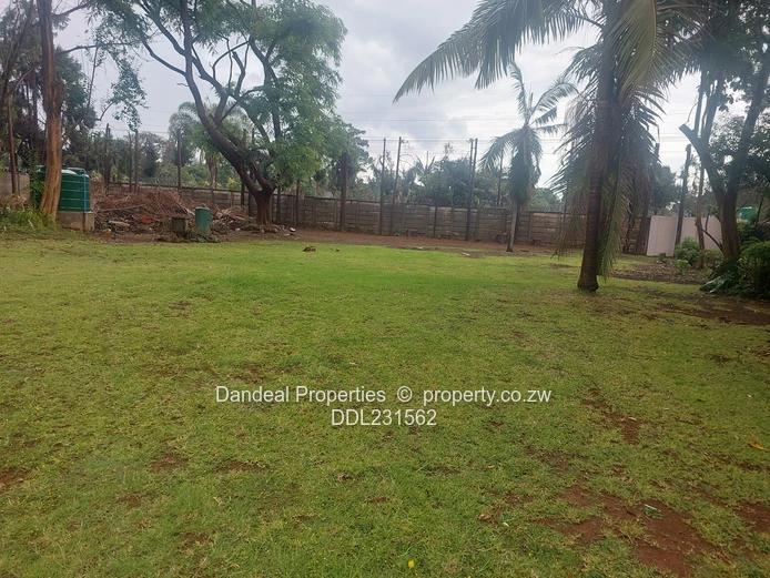 Corner Harare Drive and Borrowdale Road