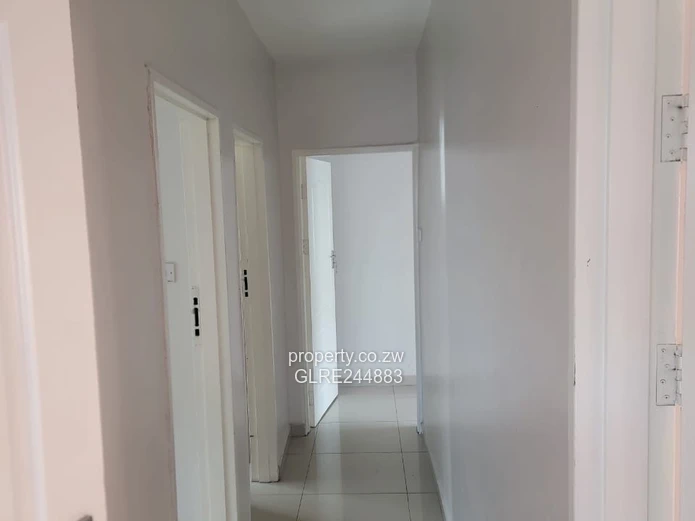 Freshly Renovated 3-Bed with Borehole in Madokero