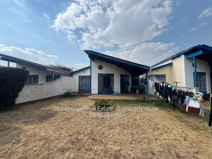 3 Bedroomed Townhouse in Westgate Harare For Sale