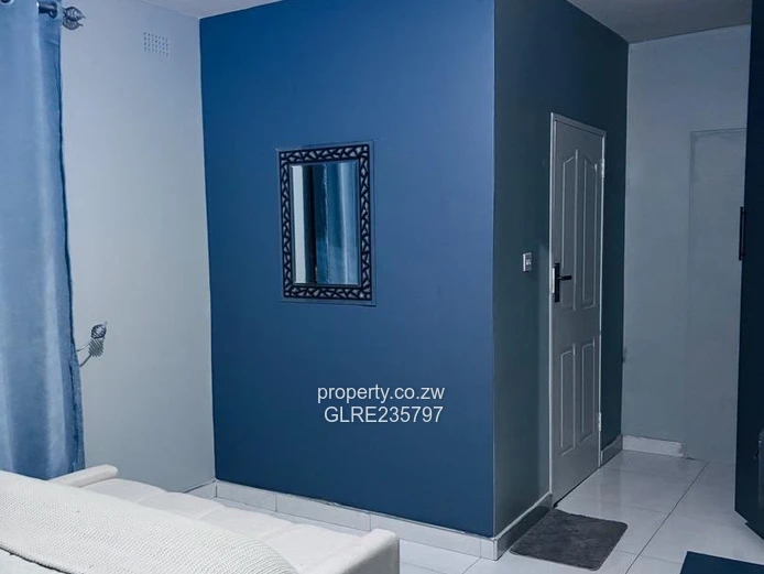 A Truly Modern & Self-Sufficient 1-Bedroom Gem in Mabelreign