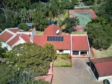 6 Bedroom House