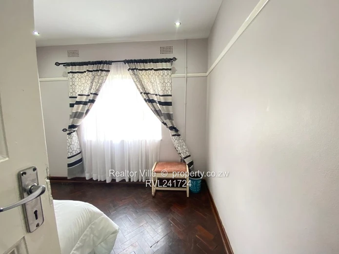 Secure Gated Eastlea Lodge with Spacious Garden & Borehole