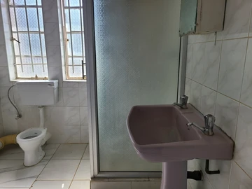 5-Bedroom House for Sale in Upscale Borrowdale, Harare North