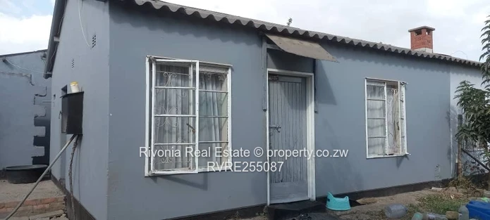 3-Bed Home in Mufakose | Municipal Water & Good ZESA