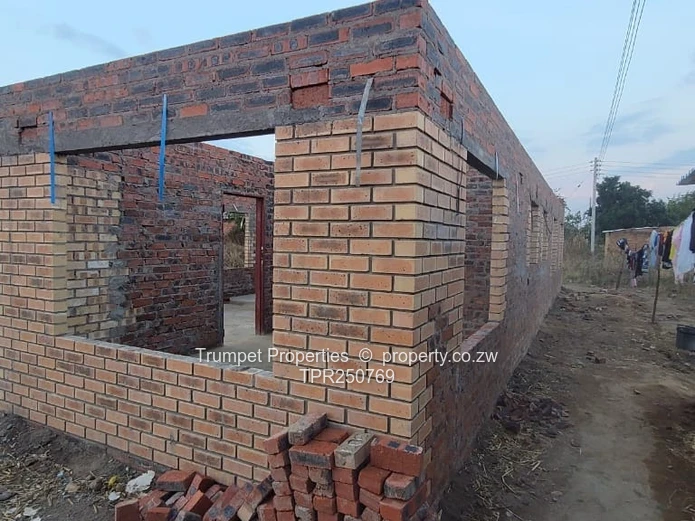 Unfinished 4-Bed Brick Shell on 300m² Stand — Southlea Park