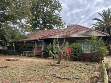 A Well Located Family Home Offering Great Potential!