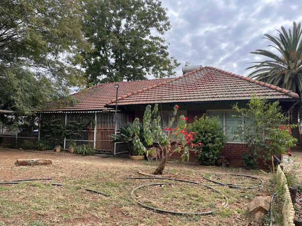 A Well Located Family Home Offering Great Potential!