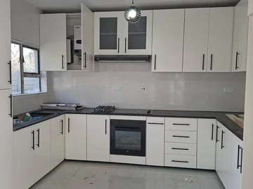 4 Bedroom Garden Flat