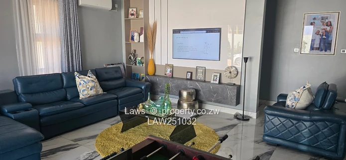 Upscale Family Living in Mount Pleasant Heights