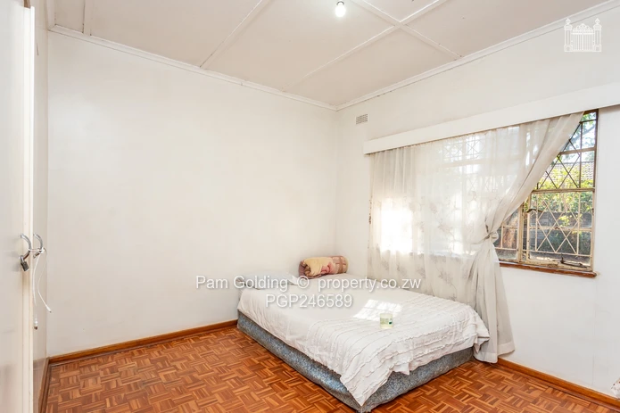  4 Bedroom Family Home With A Prolific Borehole