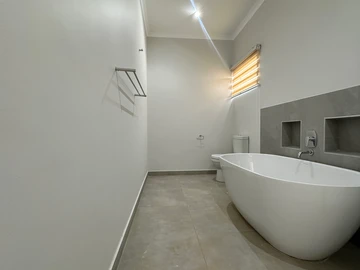 2 Bedroom Garden Flat