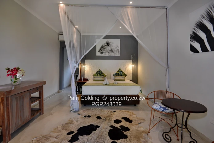 Boutique Hotel in Mica Point Kariba with Lake Views