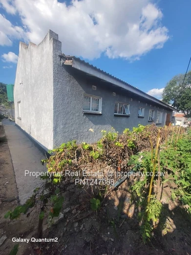 Neat Zimre Park Residential House For Sale!!!