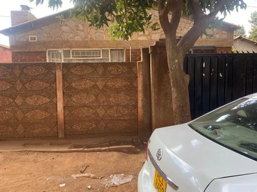 Main house to rent in Dzivarasekwa Extension