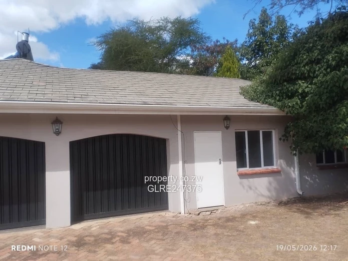 Borrowdale Brooke 3BR House - Pool, Borehole, Garage