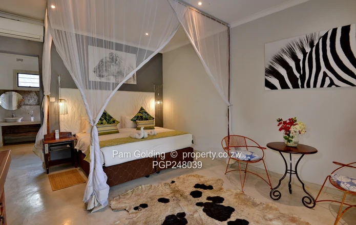 Boutique Hotel in Mica Point Kariba with Lake Views