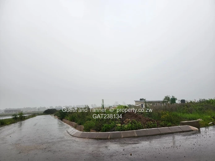 Pomona City Residential Stand for Sale