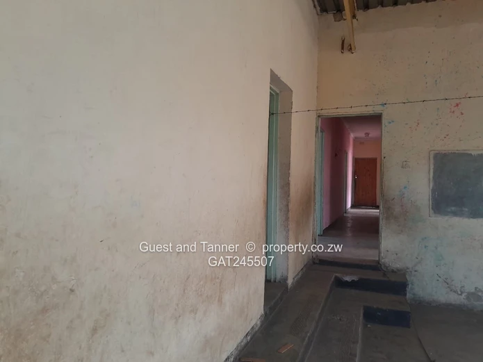 Spacious Warehouse and Workshop - Chinhoyi