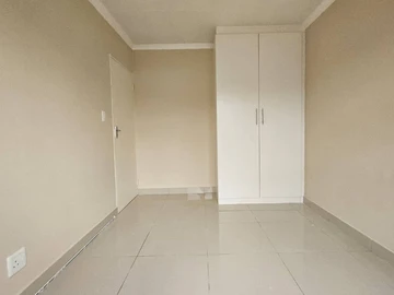 3 Bedroom Garden Flat