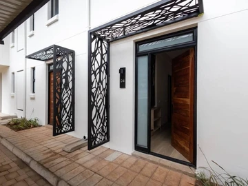 newly built modern duplex flat 