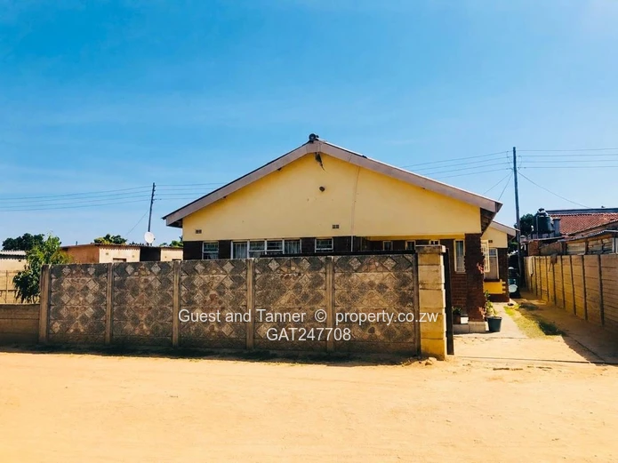 Income Generating 4 Bed House in Unit L, Chitungwiza