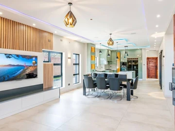 4 Bedroom Townhouse Complex