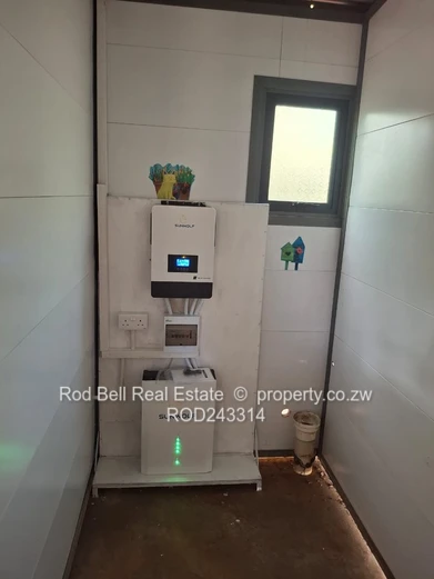 Compact Office Unit with Verandah - Chisipite