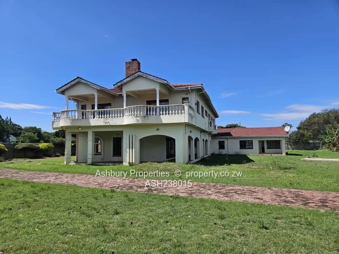 Simply Beautiful and Modern Architectural Designed