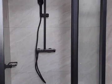 4 Bedroom Flat & Apartment