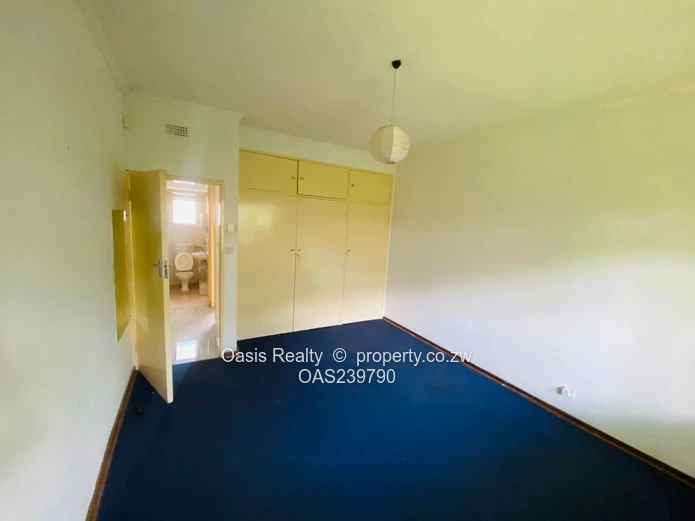 A rare opportunity to secure a neat, well-serviced garden apartment in Avondale.