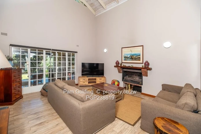 Greystone Park, Stonechat Place. (Sole Mandate)