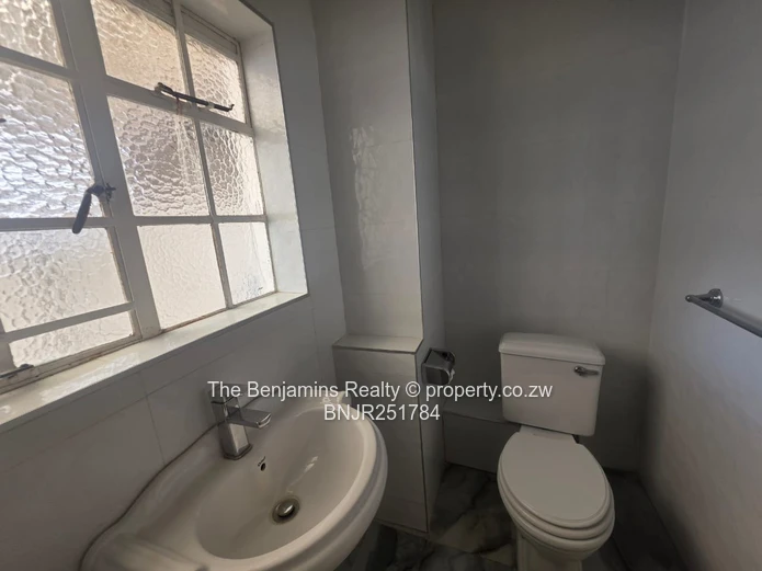 Flat In The  Upper Avenues