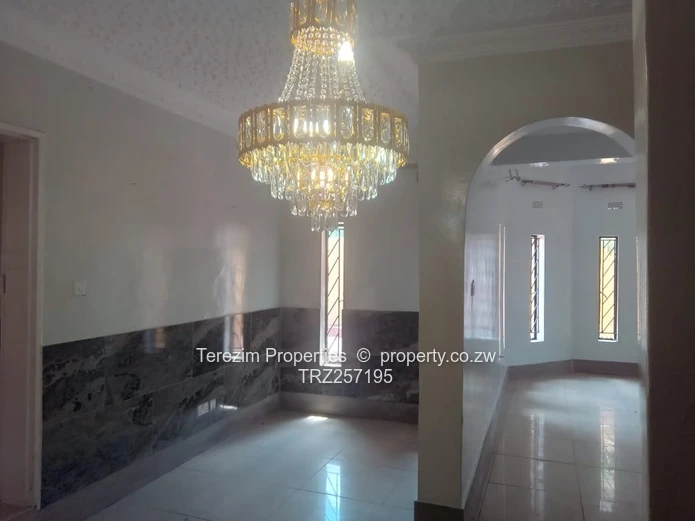 Zimre Park House to Let